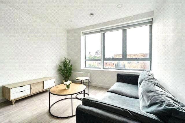 Apartment in Reading - View 5