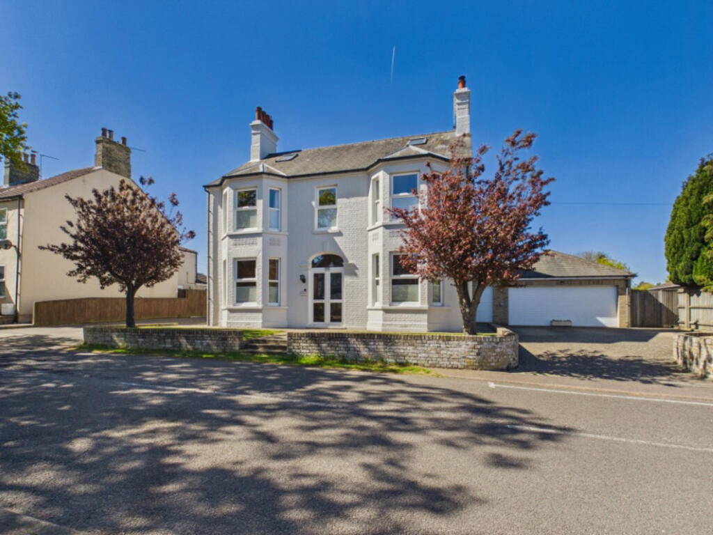 Main image of property: Oulton Road North, Lowestoft