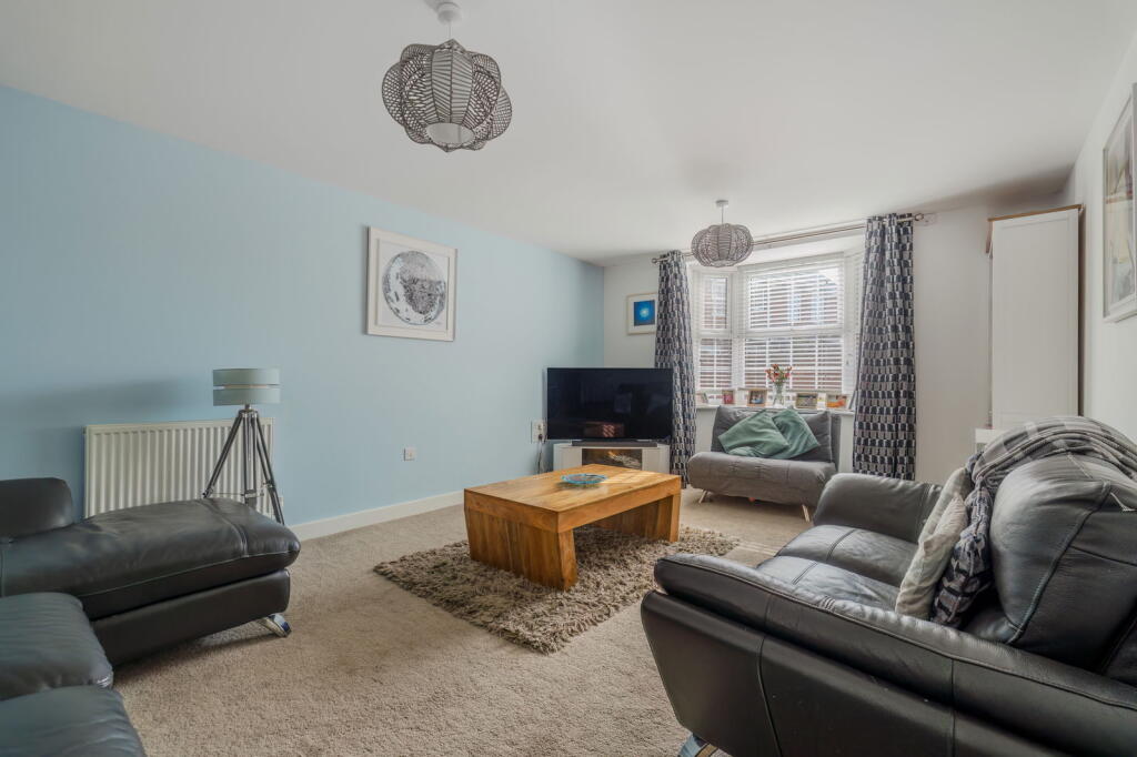 Chaffinch Avenue, Keynsham, Bristol, BS31 2FR photo 4
