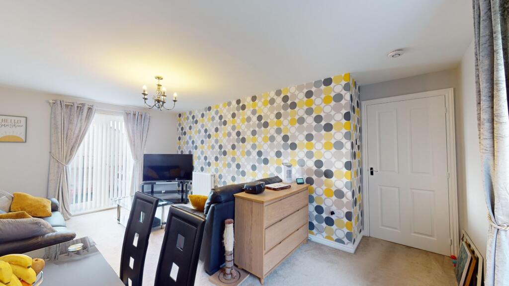 Apartment in Newport - View 3