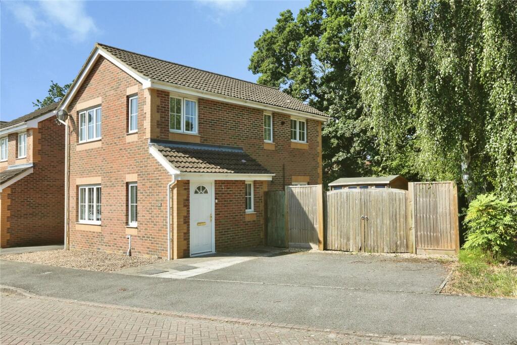Main image of property: Little Fox Drive, Park Gate, Southampton, Hampshire, SO31