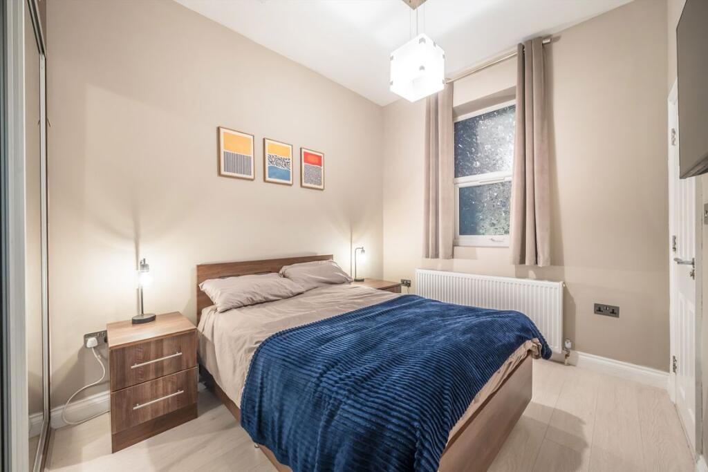 Apartment in London - More