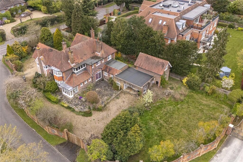House in Knotty Green, Penn - View 3