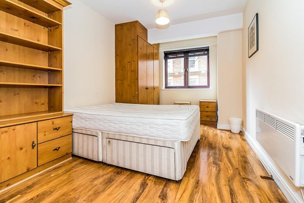 Apartment in Manchester - View 5