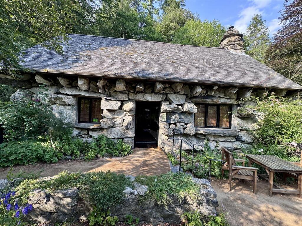 House in Pont Cyfyng, Rhos, Capel Curig - View 4