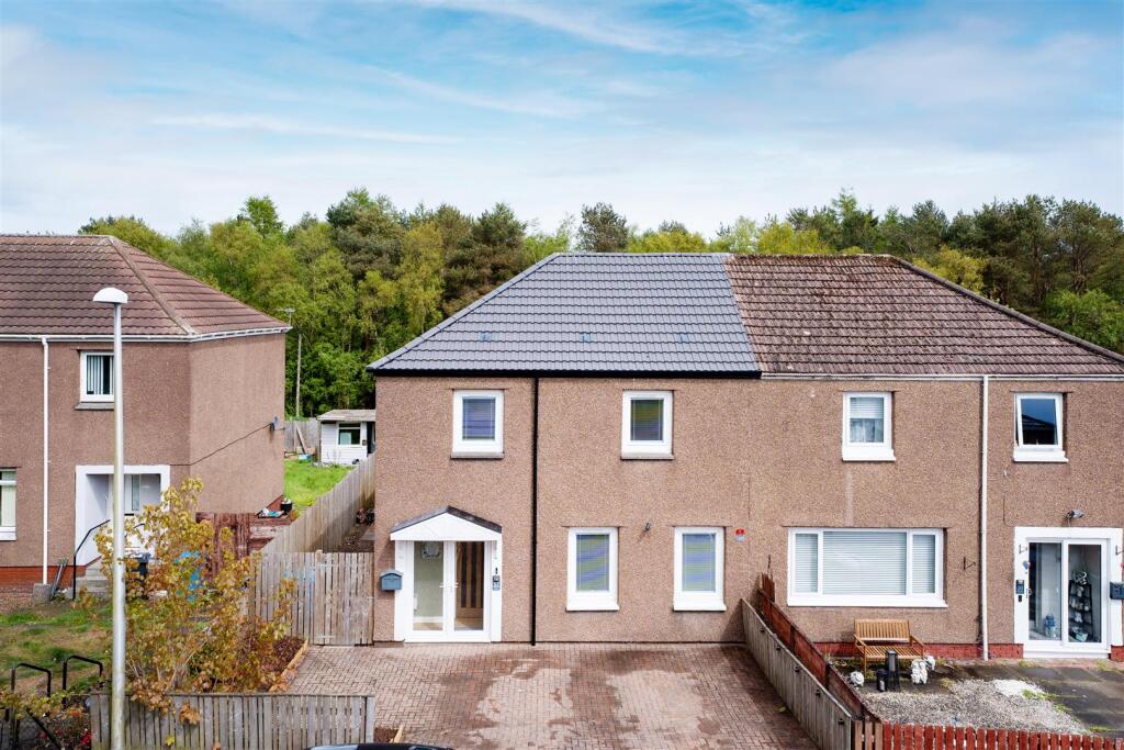 3-bed semi-detached on Hillhouse Avenue, Bathgate, £178,000