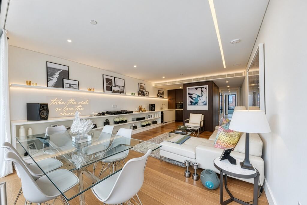 Apartment in London - View 3