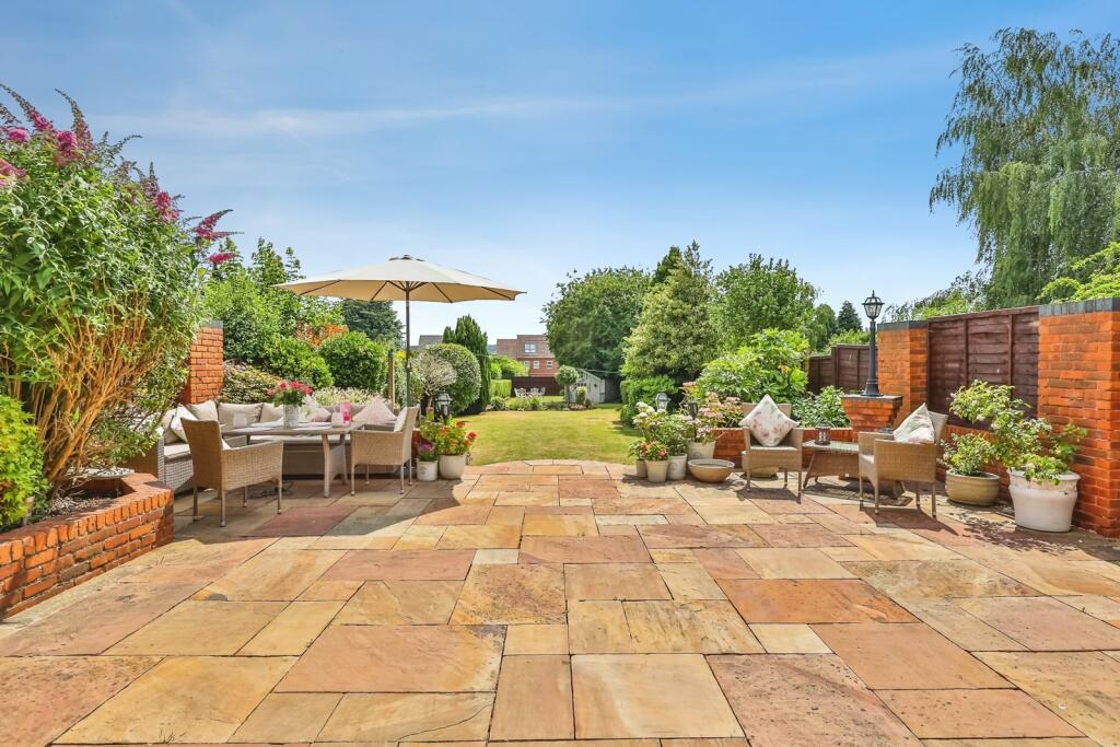 House in Ashfield, Hucknall - View 2