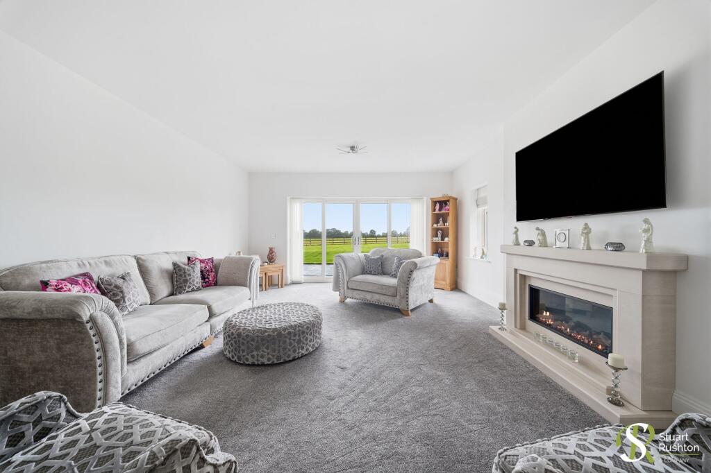House in Crewe - View 4