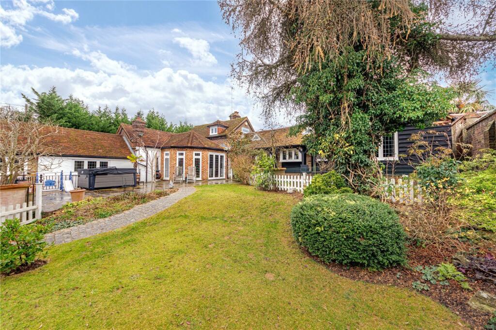 Main image of property: The Avenue, Radlett, Hertfordshire, WD7