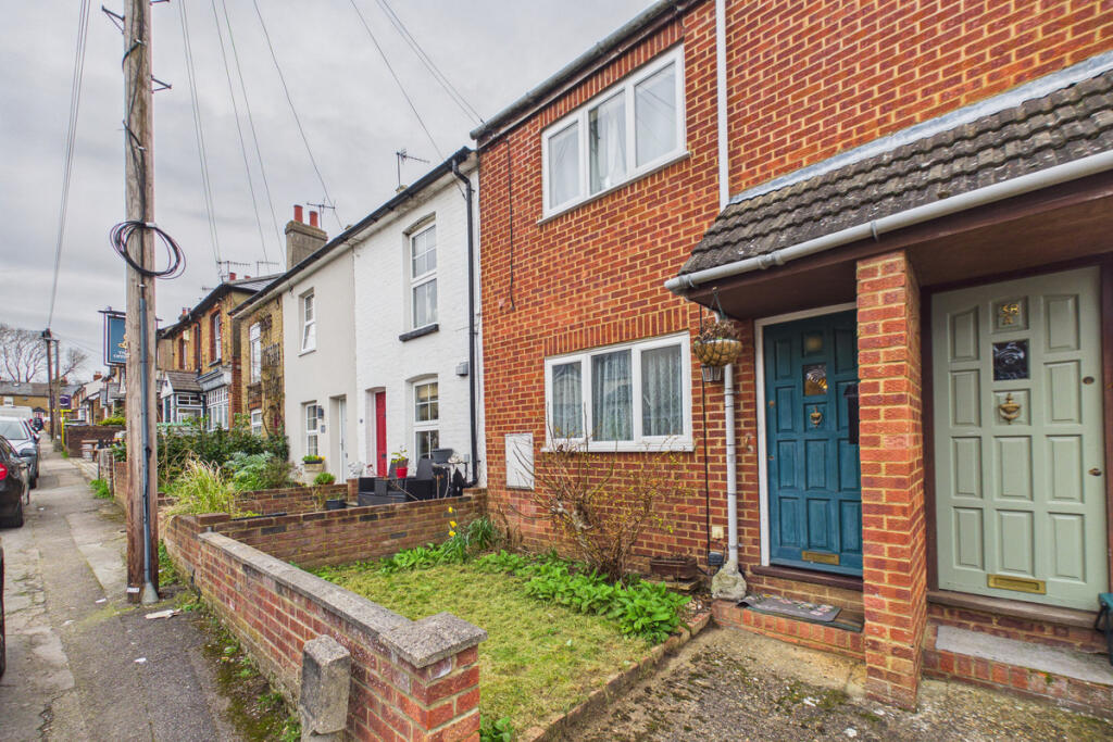 Main image of property: Puller Road, Boxmoor, HP1
