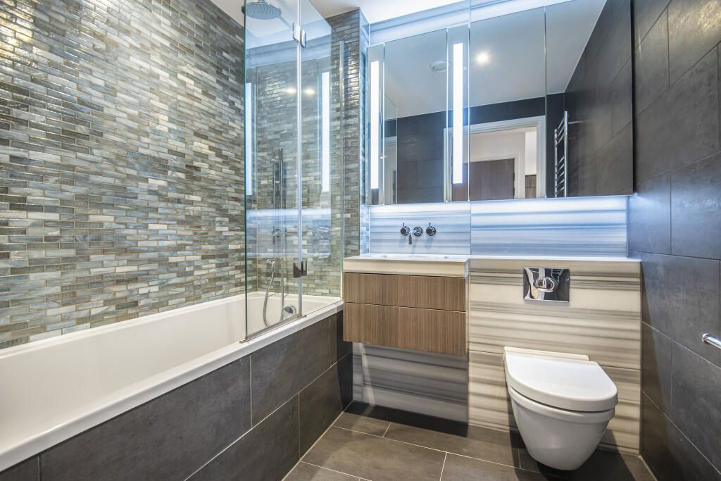 Apartment in London, Royal Borough of Greenwich - More