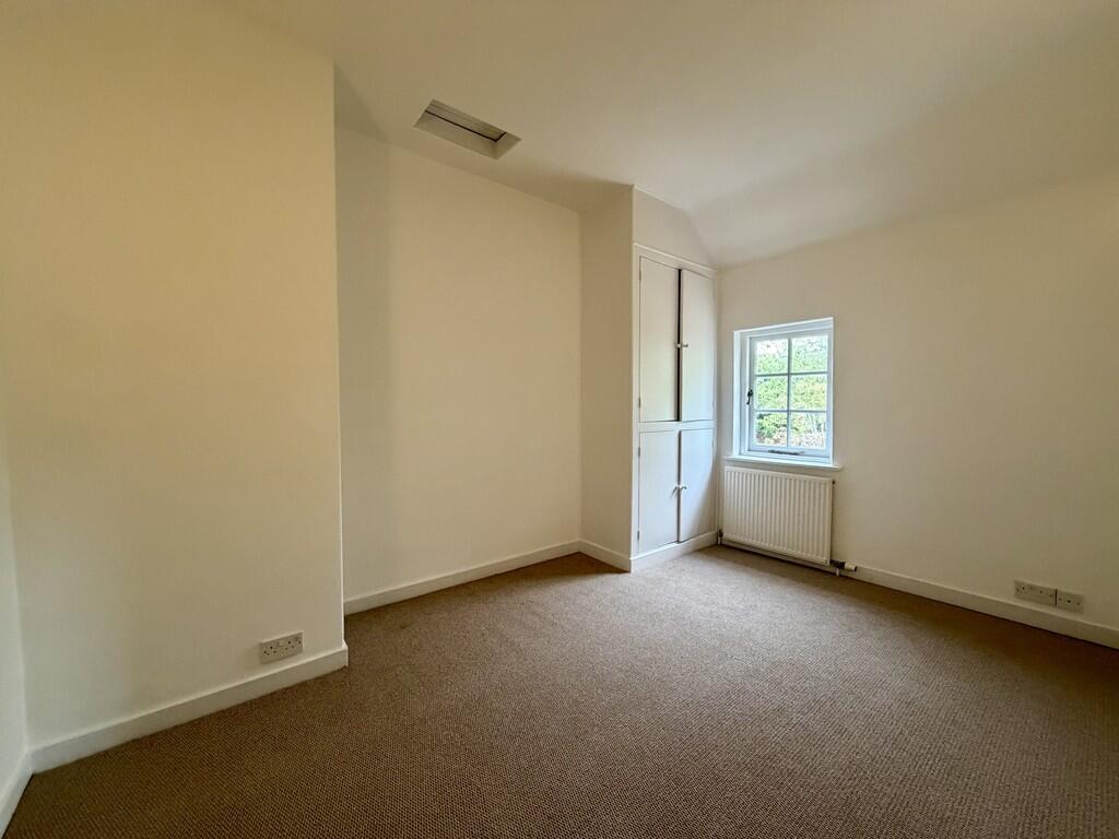 House in Redbourne, North Lincolnshire - More