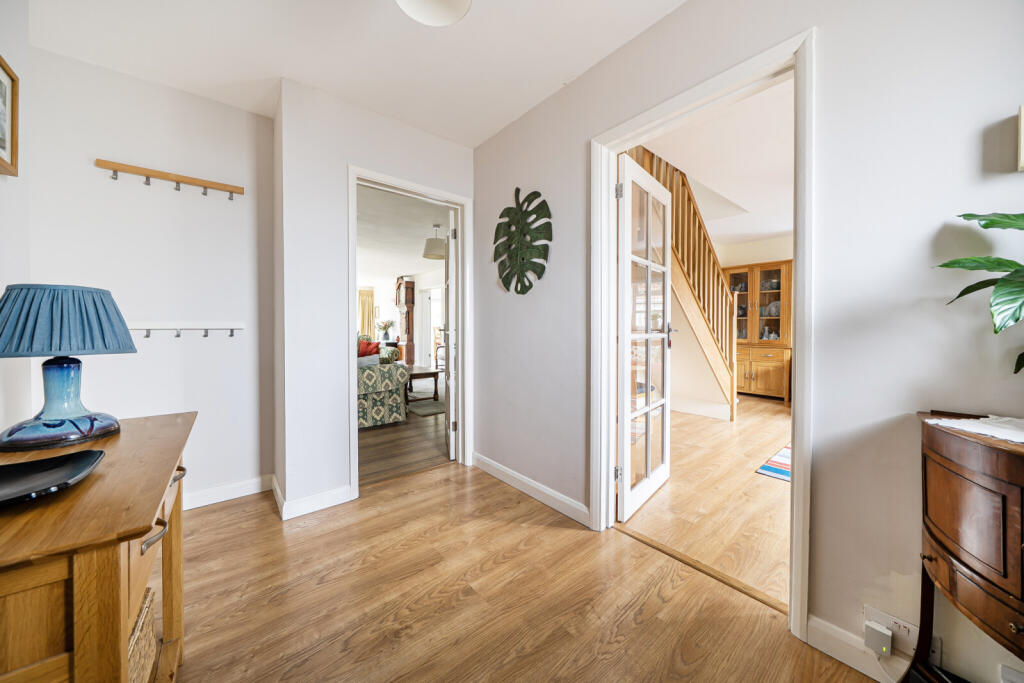 House in Upper Basildon, Basildon - View 4