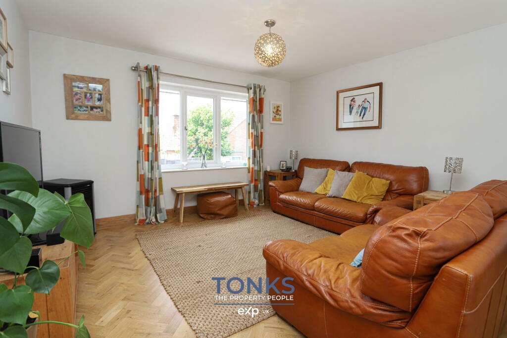 Additional image 10 of Unique one-of-a-kind home offering amazing space – Merton Close, Oldbury, B68 8NG
