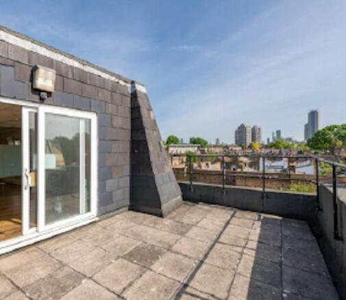 Roof Terrace  Gateway House.png