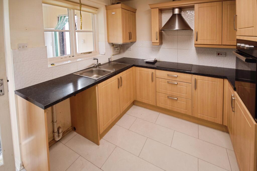 House in Lincoln - View 5