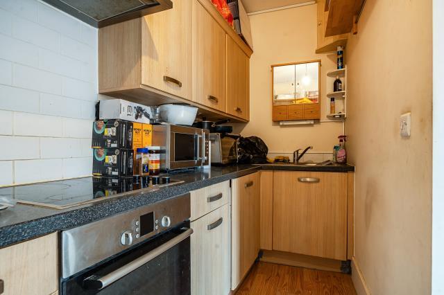 Apartment in Lye Green, Old Town, Chesham - View 3