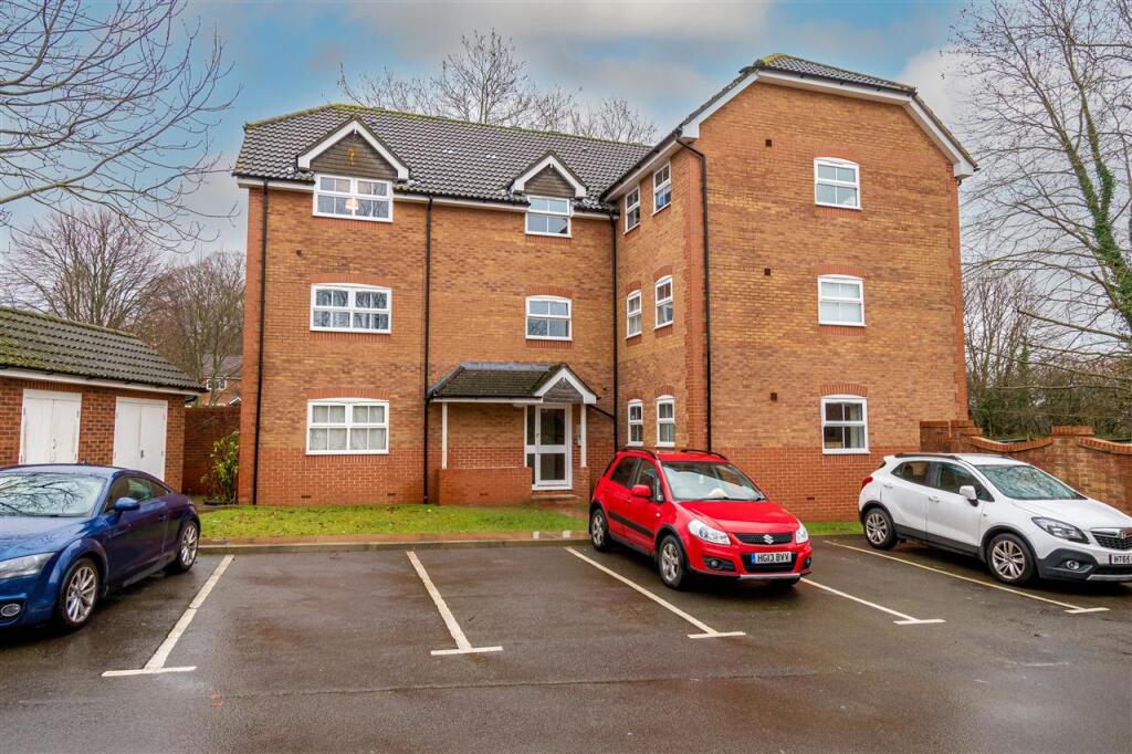 Main image of property: Chelveston Crescent, Southampton