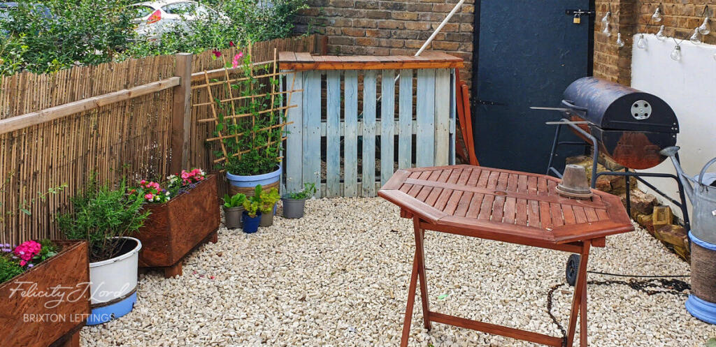 Main image of property: St Martin's Road, LONDON