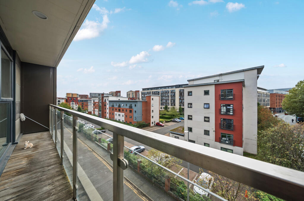Apartment in Manchester - View 4
