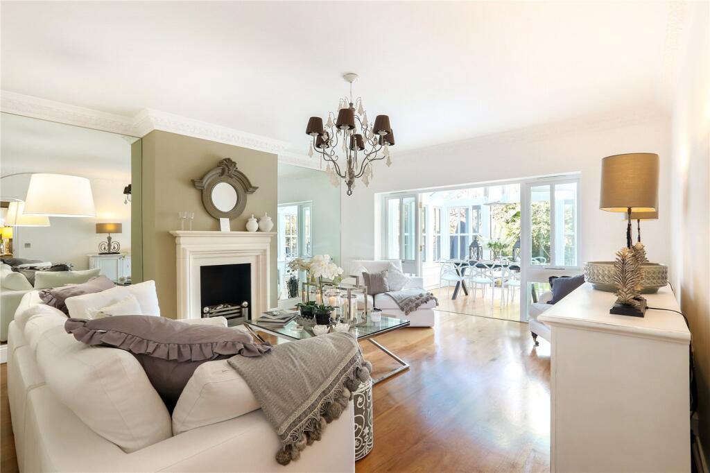 House in Stockport - View 2