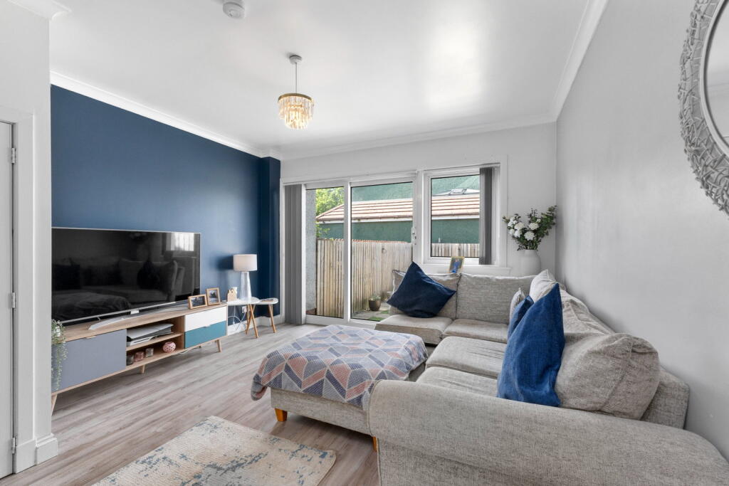 House in Mid Calder, Craigshill - More