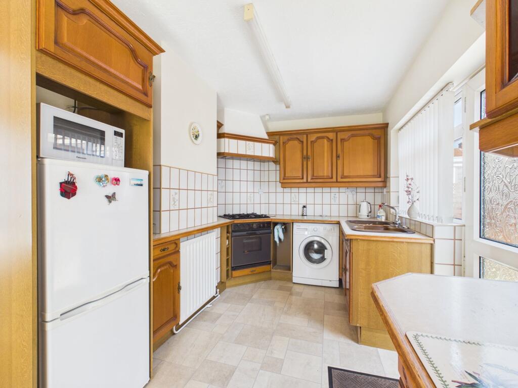 House in Ashfield, Sutton in Ashfield, Dalestorth - More