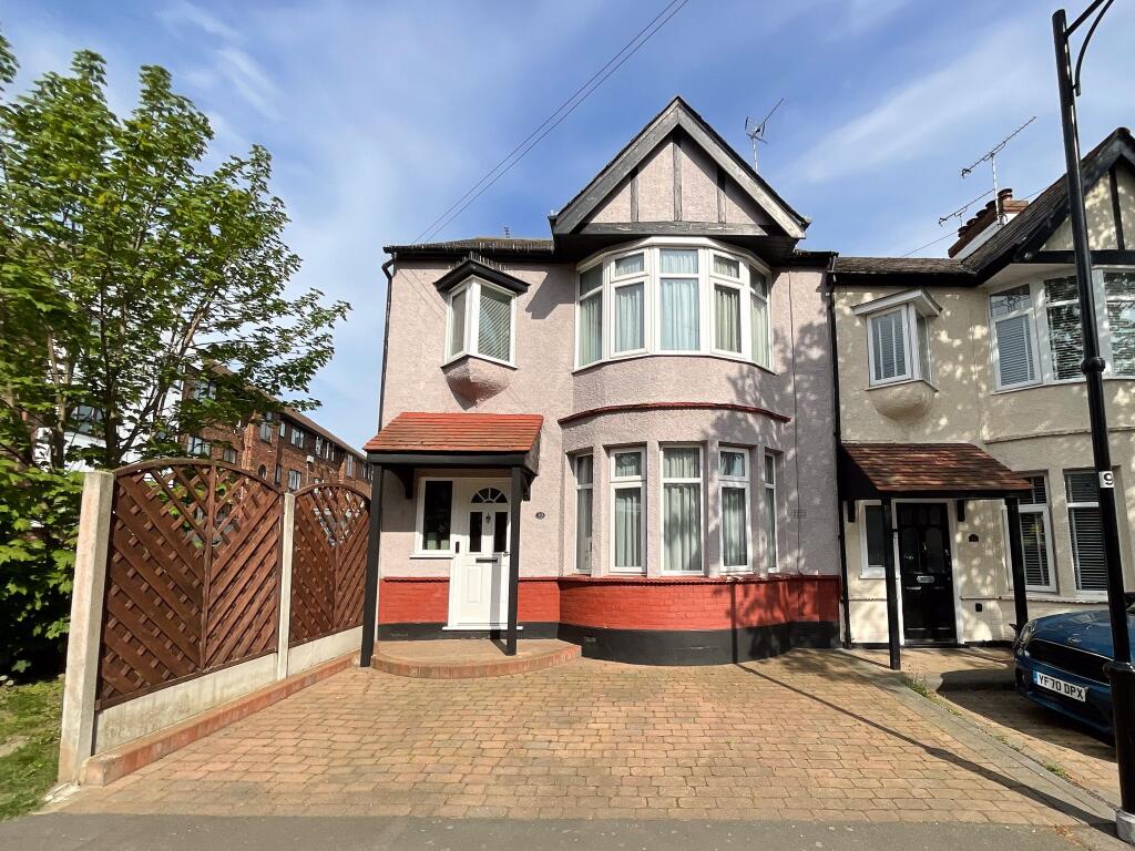 Main image of property: Leigh Cliff Road, Leigh-on-Sea