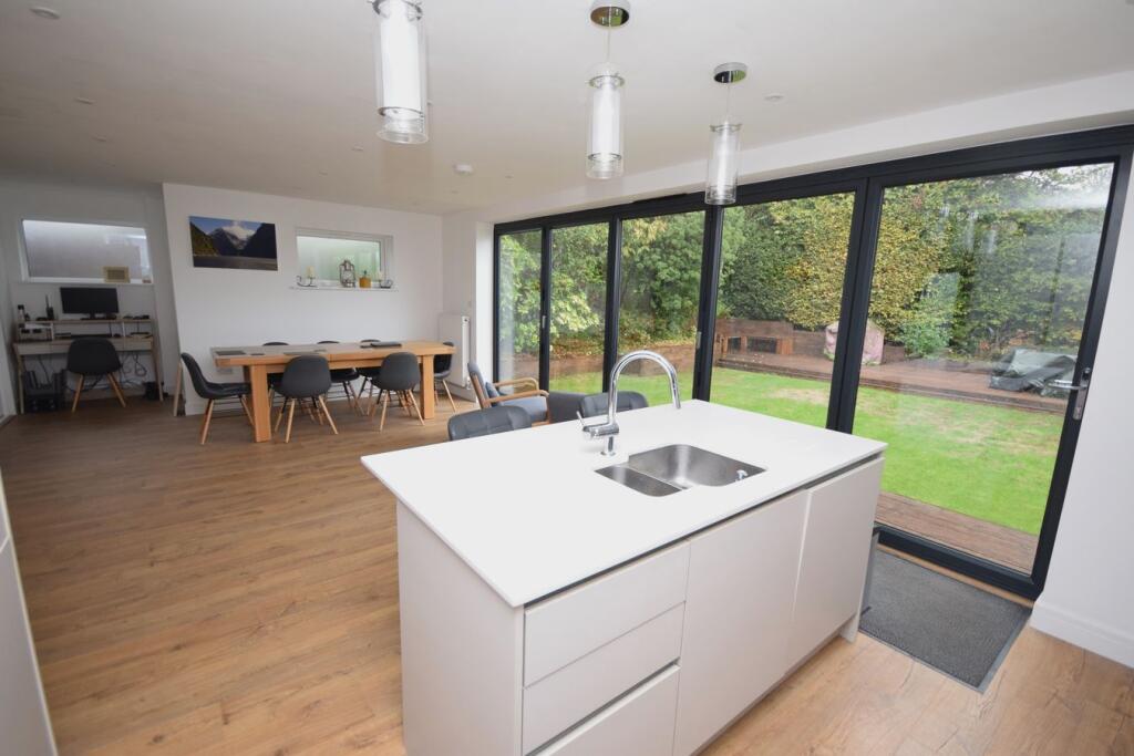House in Guildford - View 4