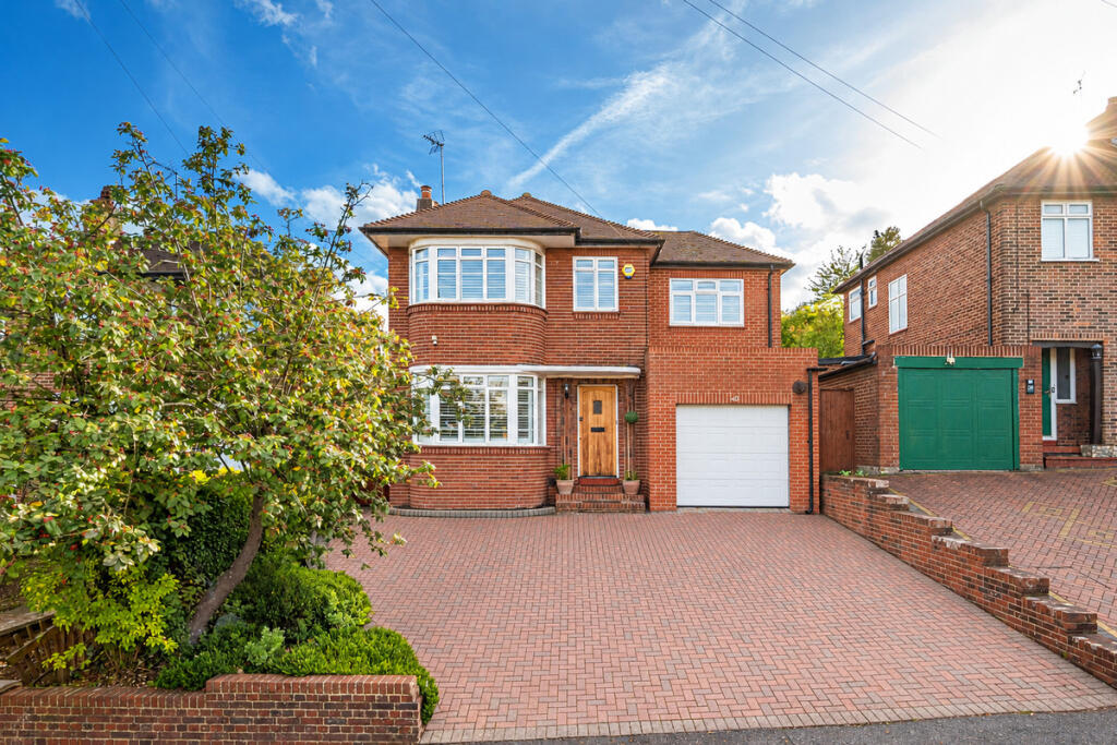 4-bed detached on Mitchley Avenue, Purley, CR8, £700,000