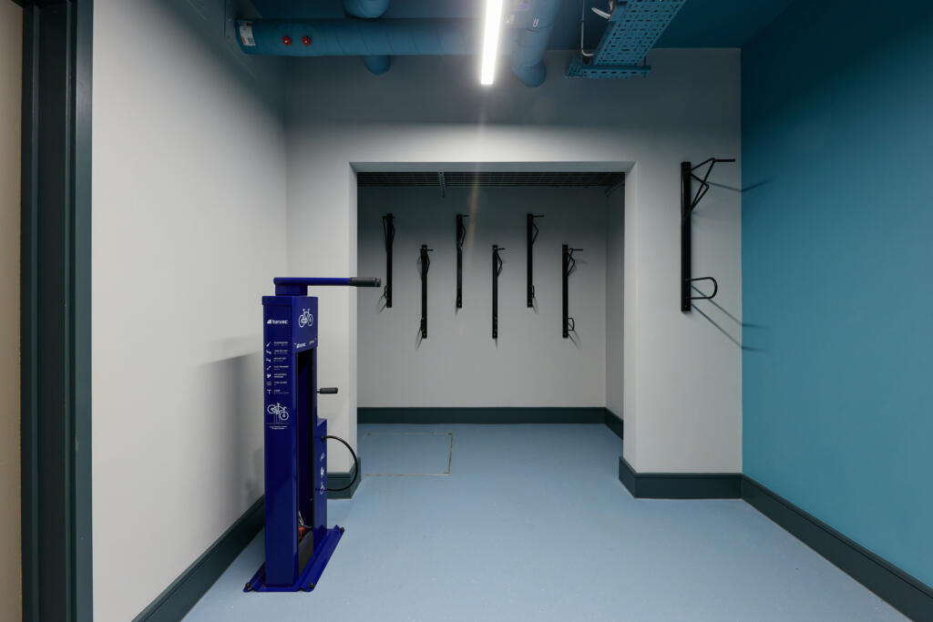 Additional image 7 of McLaren, 46 The Priory Queensway, Birmingham, West Midlands, B4