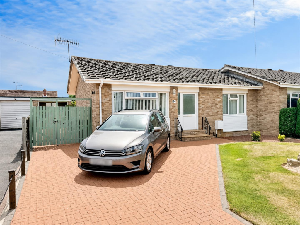 Main image of property: Rockingham Close, Worthing, BN13 2NU