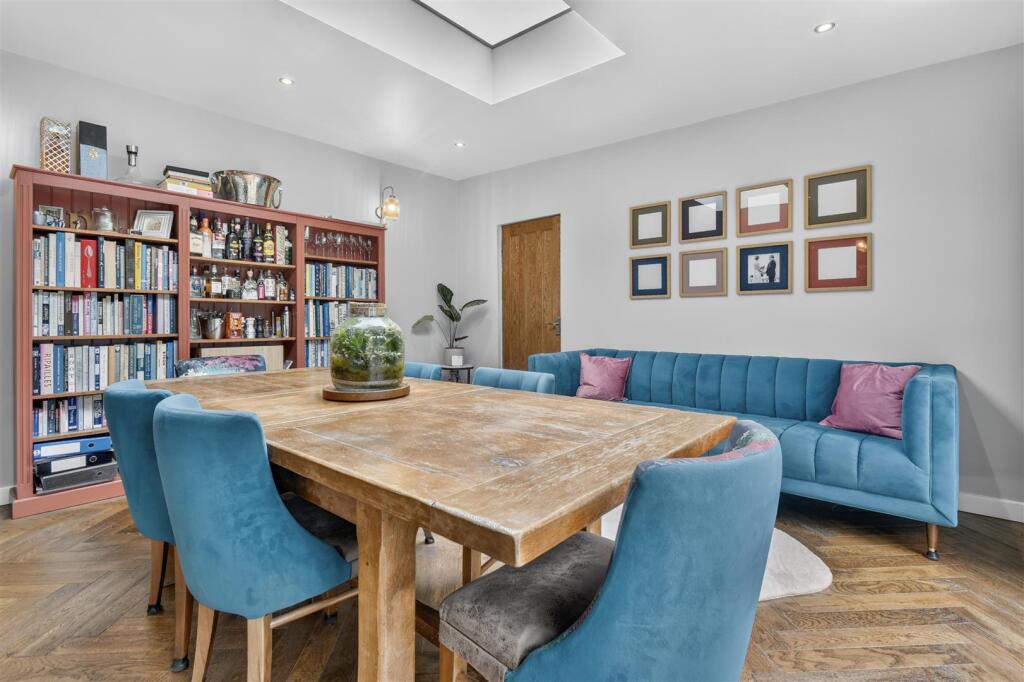 House in York - View 5