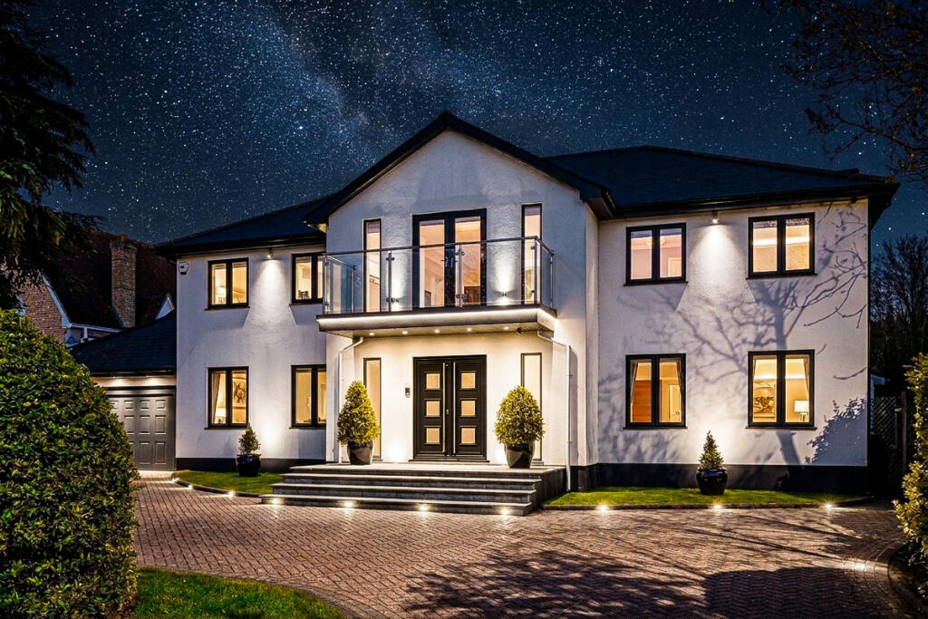 Main image of property: Benfleet Road, Benfleet, SS7