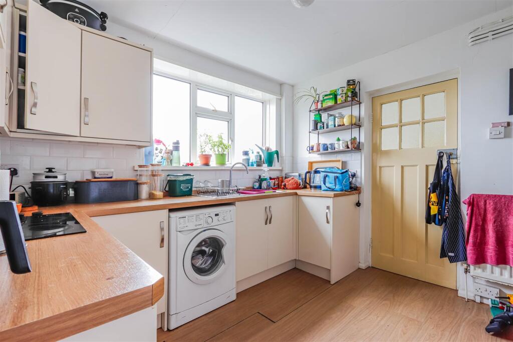 Romilly Road, Barry photo 4