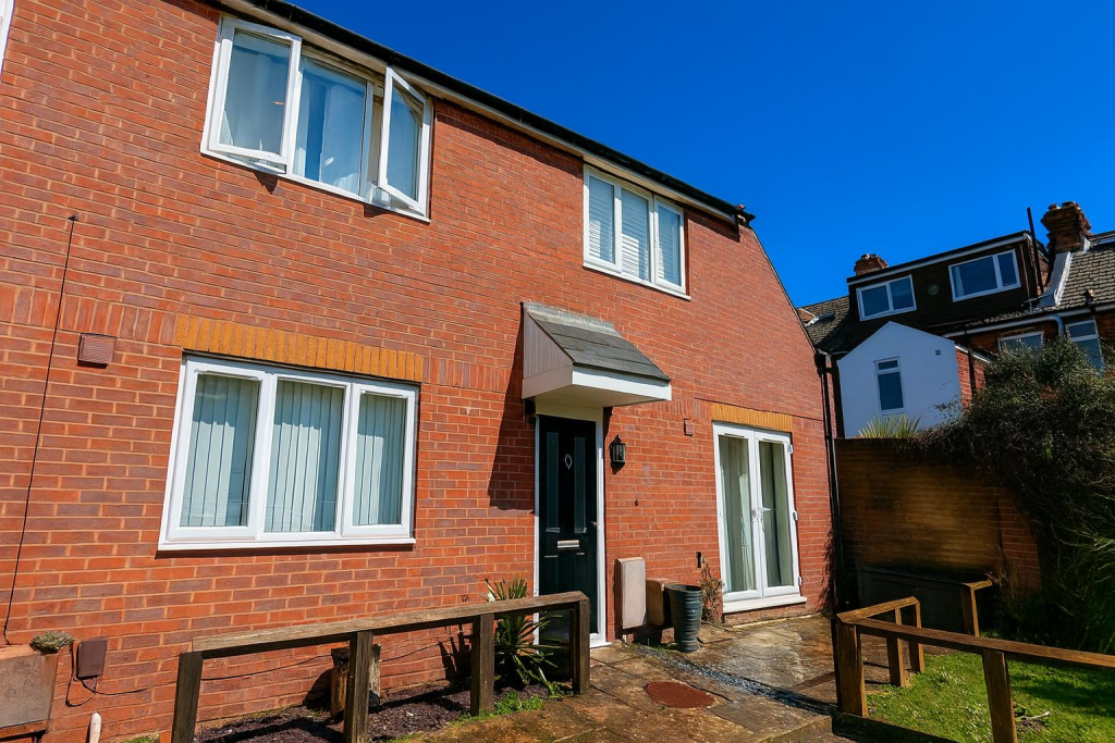Main image of property: ALBERT ROAD, SOUTHSEA, PO4 0JT
