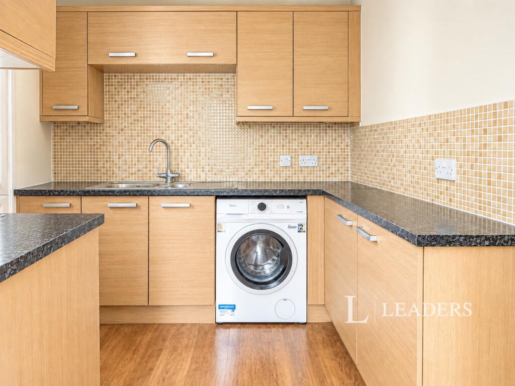 Apartment in Colchester, Essex - View 2