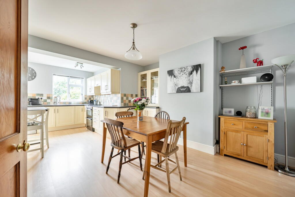 House in Swindon - View 4