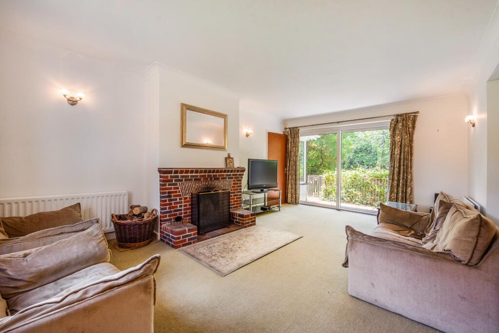 Chilworth Old Village, Chilworth, Southampton photo 4