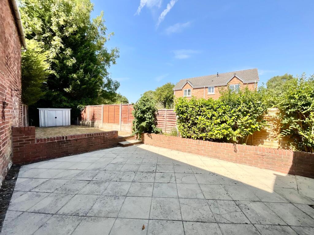 House in Stafford, Stone - View 4