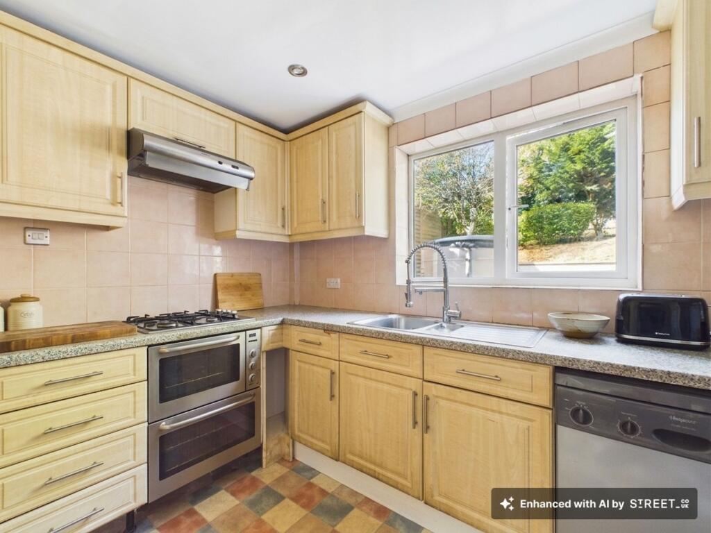 House in Reading - View 4