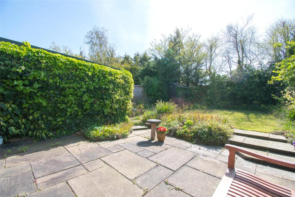 House in Pensby, Liverpool City Region - View 3