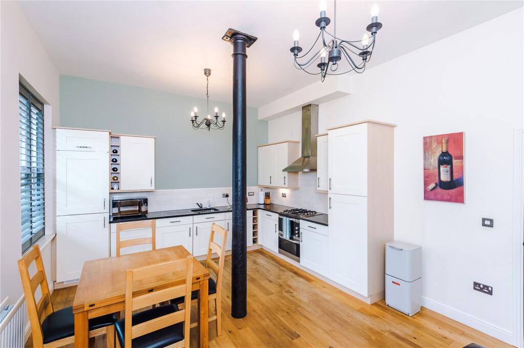 House in Bolton, Horwich - View 3