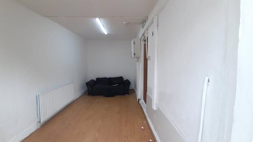 Additional image 5 of Siskin Drive, Birmingham, West Midlands, B12