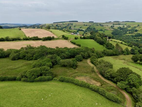 dji_fly_20260622_150126_0275_1782666508032_photo.J
