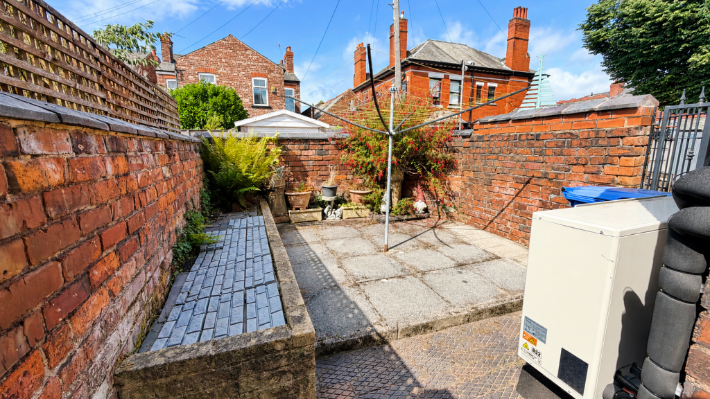 House in Stockport - View 3