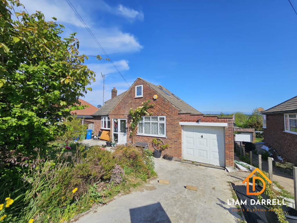 5-bed detached on Red Scar Drive, Newby, Scarborough, North Yorkshire, £325,000