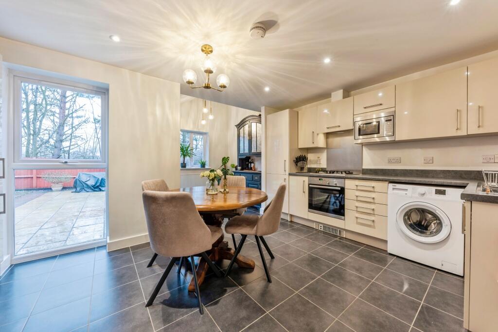 Main image of property: Glengarry Way, Sleaford, NG34