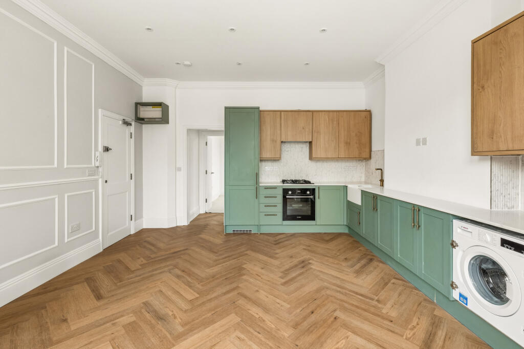 Apartment in London, Woodside Park - View 4